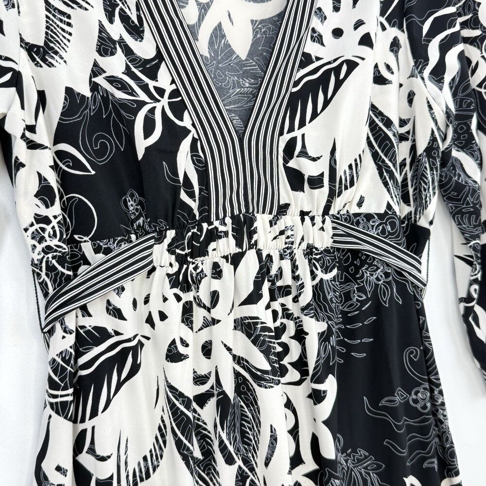 BCBGMAXAZRIA Dress Women's Médium Black Floral V Neck Belted Jersey 3/4 Sleeve - Picture 4 of 16